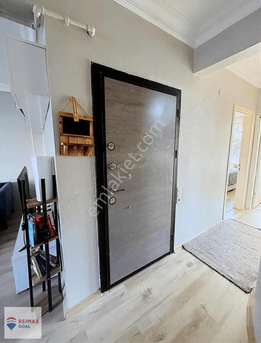 Rıhtıma Ve Ulaşıma Yakın İçi Yenilenmiş Satılık Daire - Görsel 3