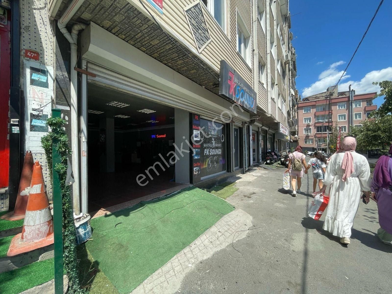 Aydoğan'dan Vega Avm Karşısı Kiralık Düz Giriş Dükkan