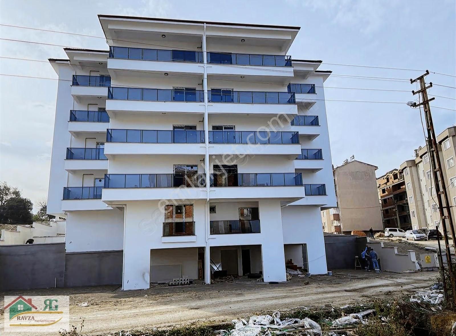 Ravza Yapı Gayrimenkulden 1+1 Taşınmaya Hazır - Görsel 24