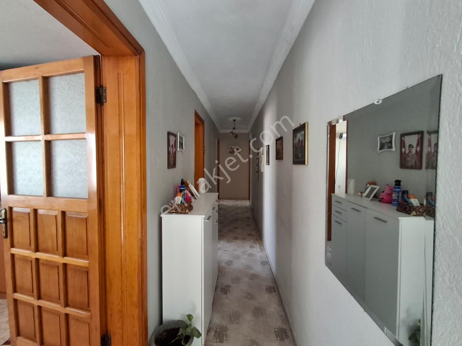 Çiğli Kaklıç Mahallesi Satılık 3 Katlı Bina - 3 Adet 3+1 Daire - Görsel 7