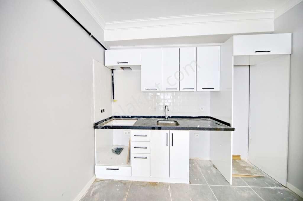 Altıntepe'de Sokağa Cepheli Sıfır 2+1 Kiralık Daire - Görsel 3