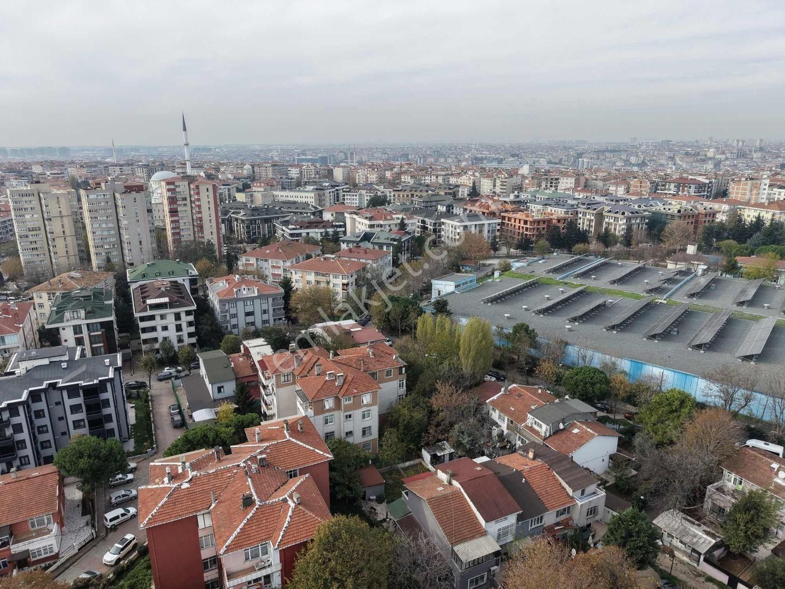 Bahçelievlerde Site İçinde Bahçeli 2 Katlı Satılık Müstakil Ev - Görsel 6