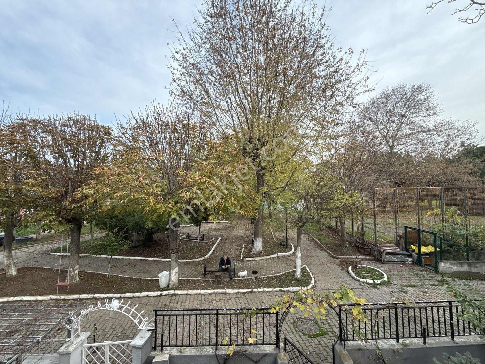 Bahçelievlerde Site İçinde Bahçeli 2 Katlı Satılık Müstakil Ev - Görsel 25