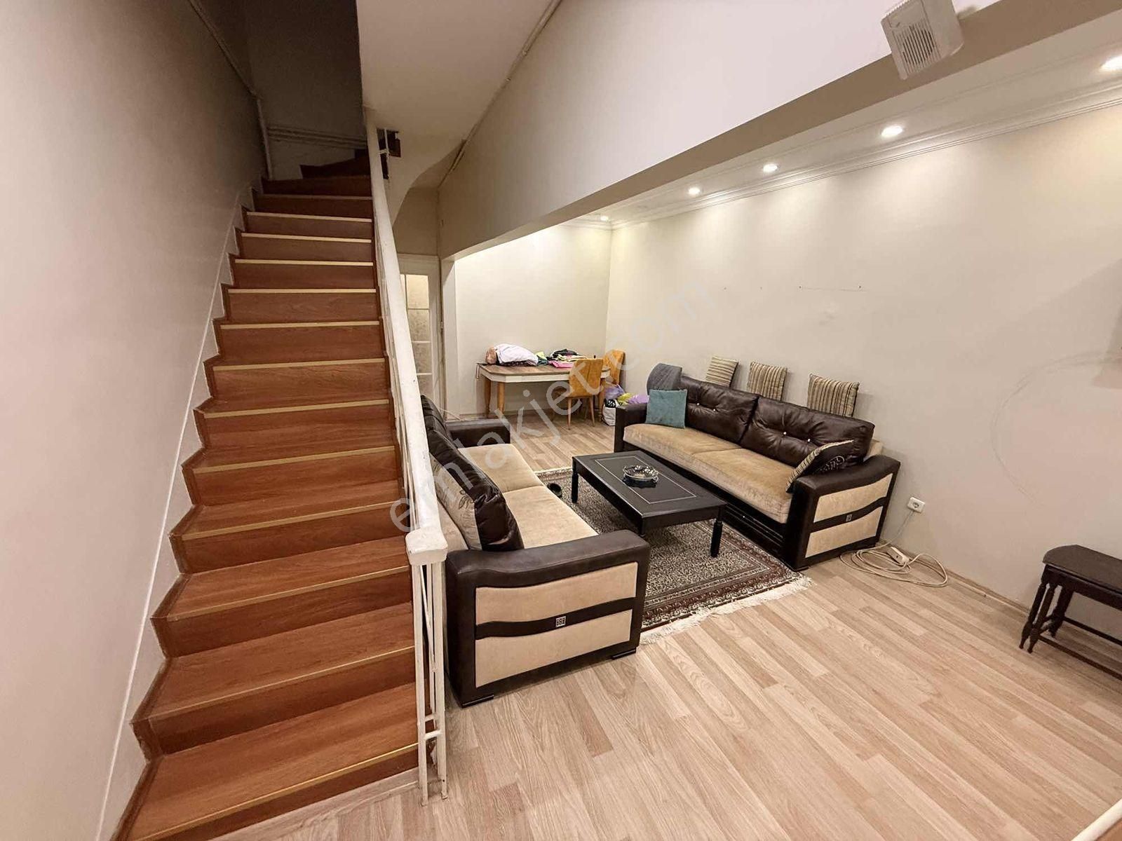 Bahçelievlerde Site İçinde Bahçeli 2 Katlı Satılık Müstakil Ev - Görsel 12