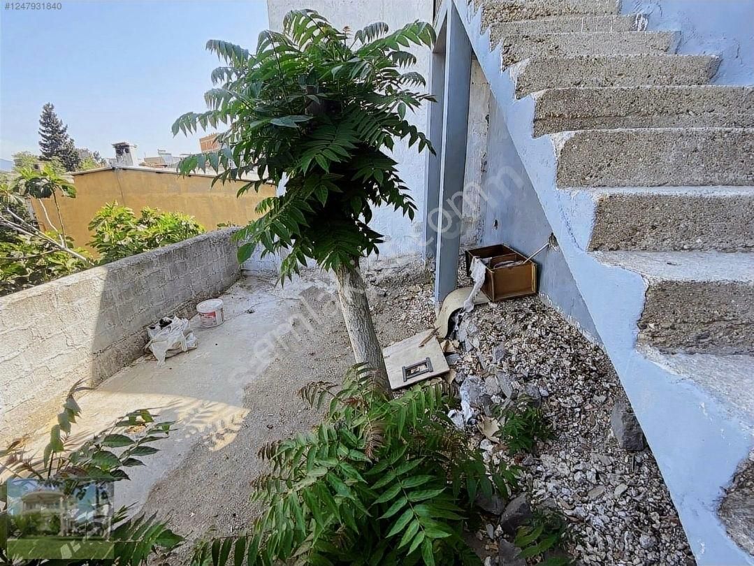 Konak Gürçeşme İsmetpaşa Mahallesinde Deniz Manzaralı Ters Dublex 130m2 Dublex 2+1 Satılık Müstakil