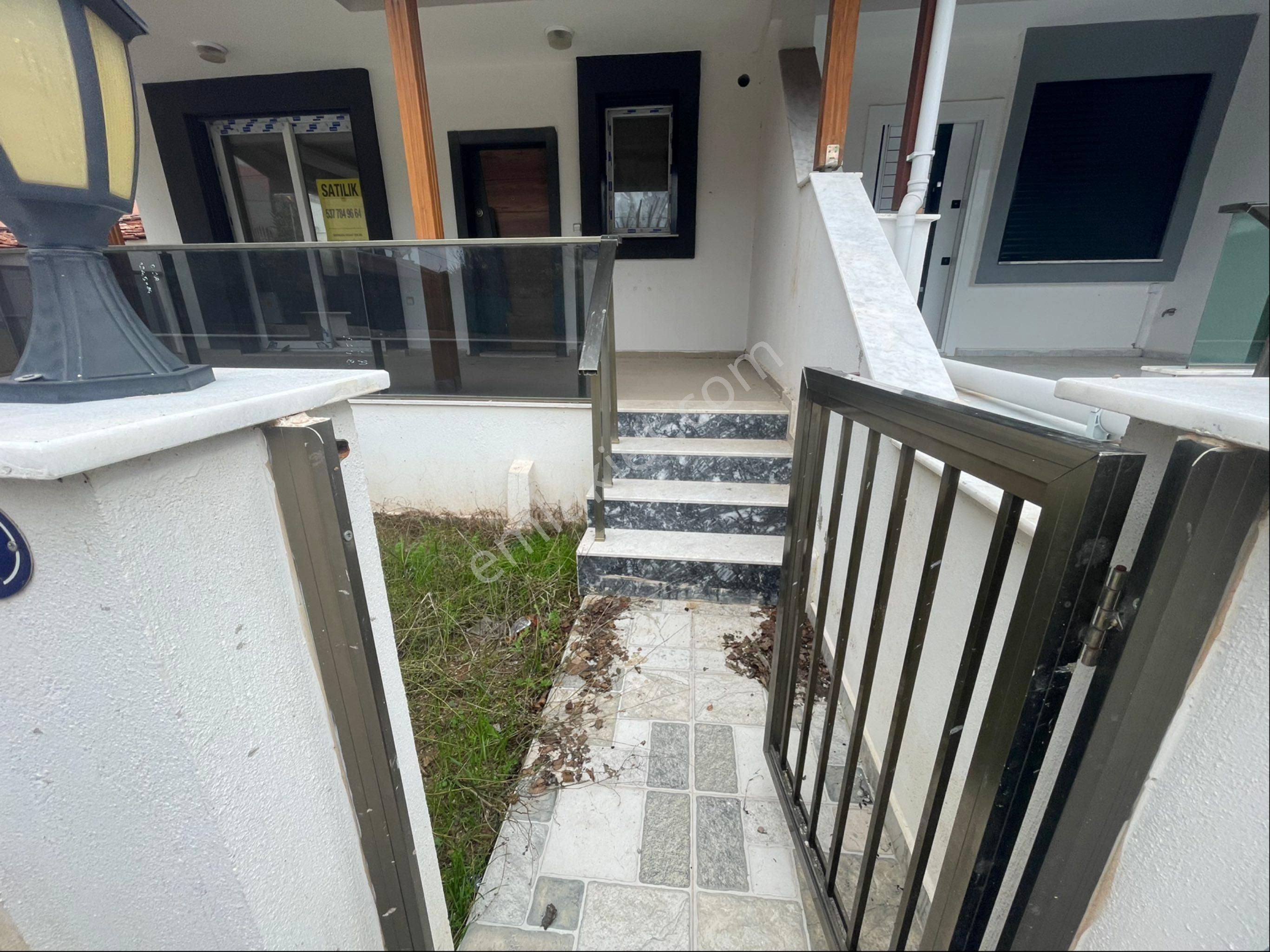 Seferihisar Doğanbey De Satılık 2+1 Yazlık Villa Denize 400 Metre - Görsel 6