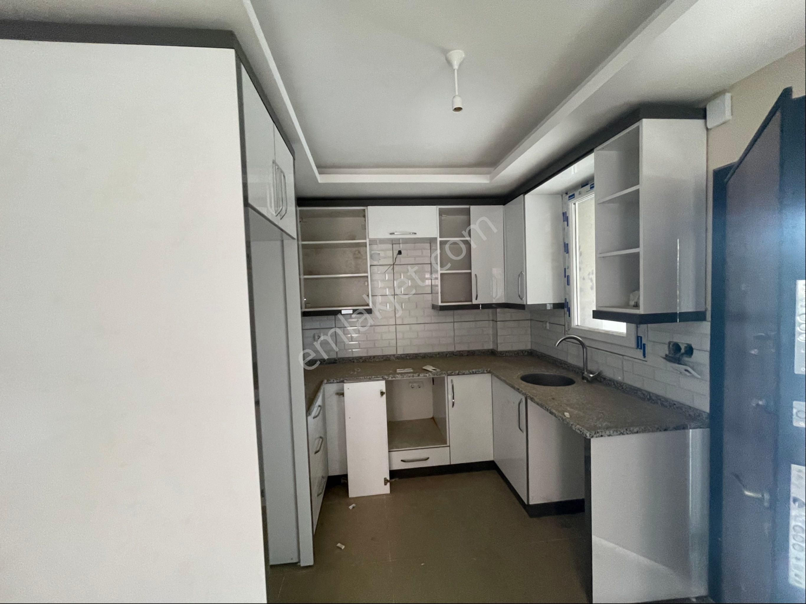 Seferihisar Doğanbey De Satılık 2+1 Yazlık Villa Denize 400 Metre - Görsel 13