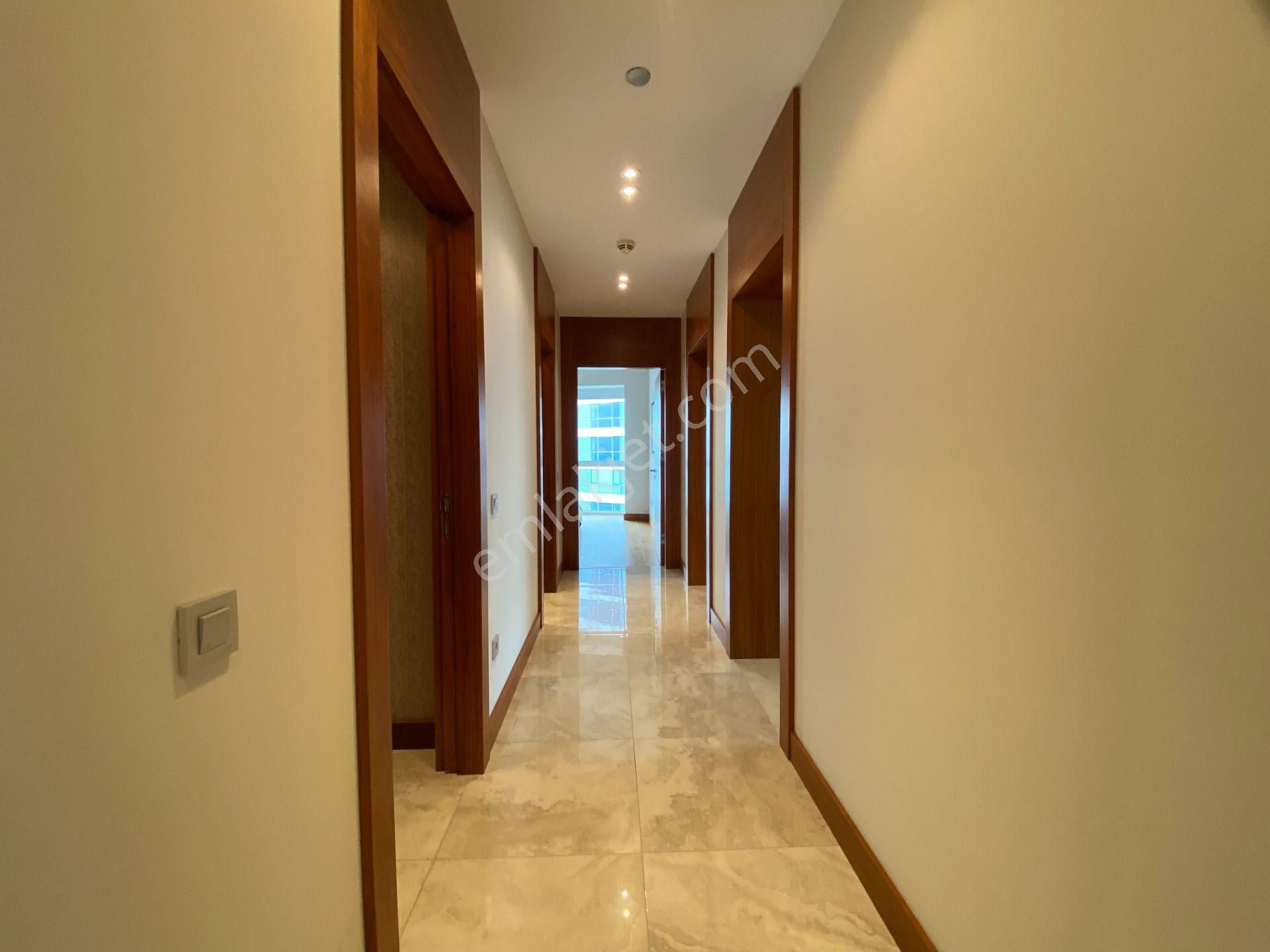 Remax Ahmet'ten Four Winds'de Boş Sıfır Satılık 3+1 Konut Göztepe - Görsel 28