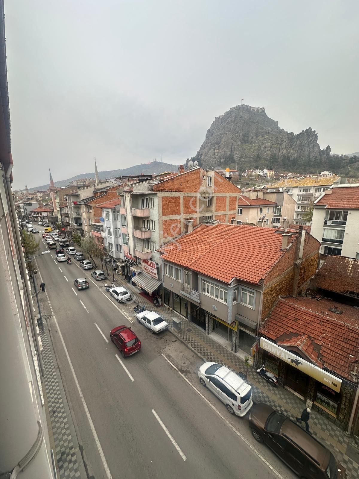 Afyon Üçok Emlaktan Mecidiye Mah Mah Satılık 3+1 Temiz Bakımlı Daire - Görsel 25