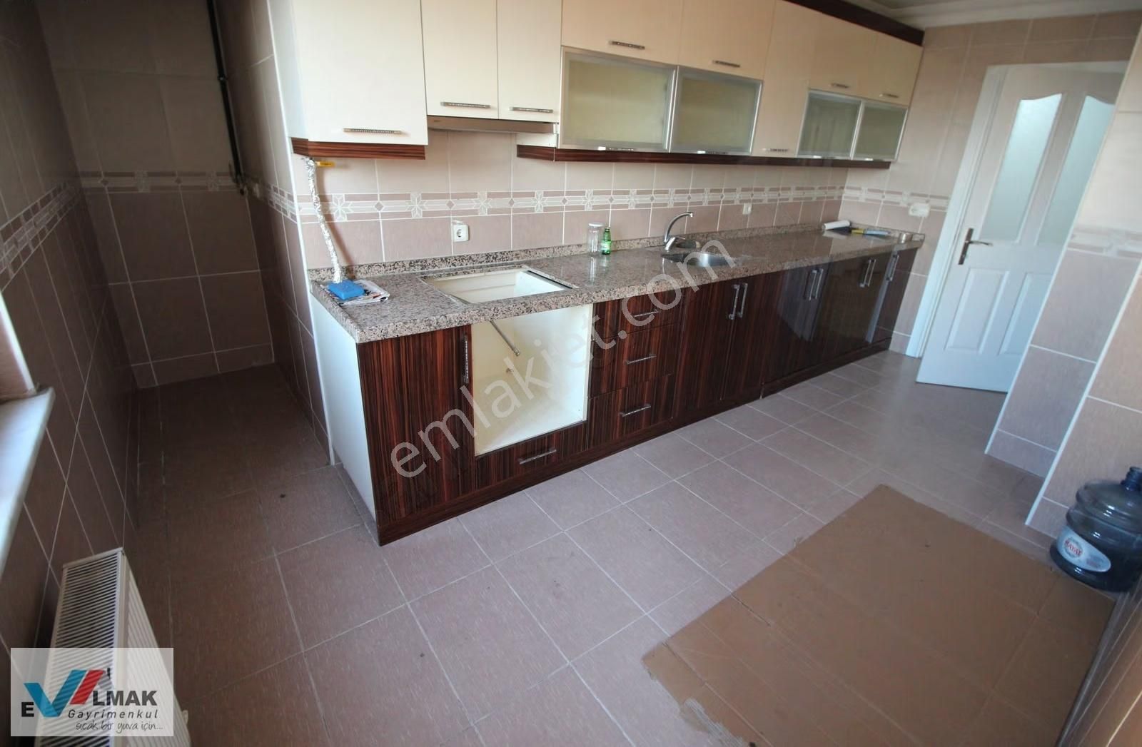 Kanarya Mah.de Mükemmel Konum'da Satılık 3+1(170 M2 )arakat - Görsel 24