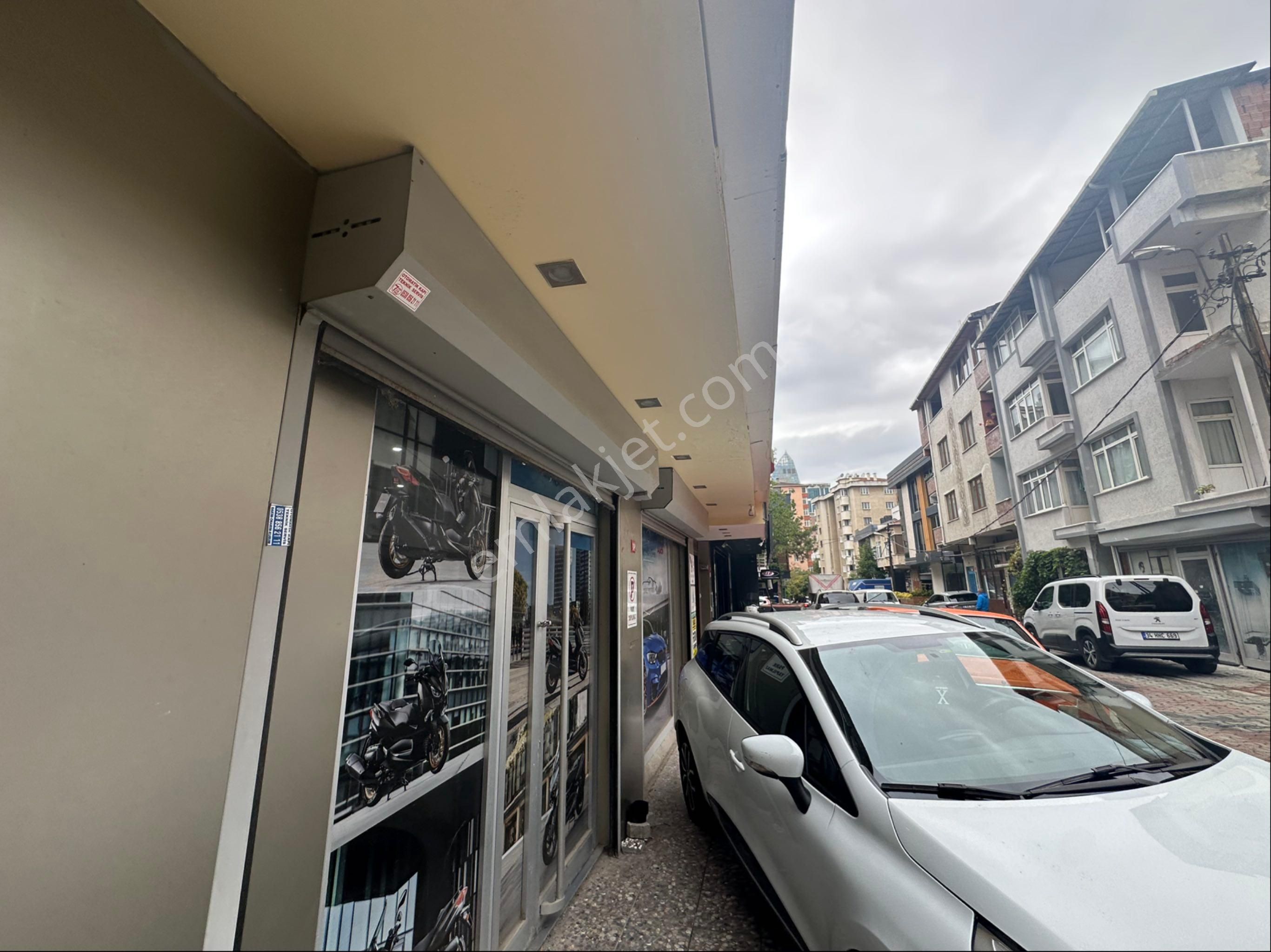 Acıbadem Ünıversıte Yakını 20 M2 Ön Kullanımlı Dükkan,ofis - Görsel 3