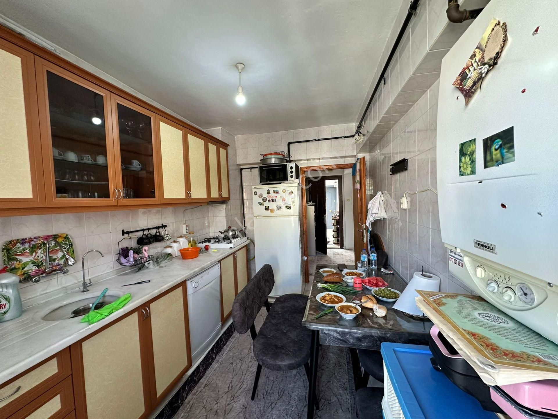 Kalecik Emlak'tan Fatih Mah. Merkezi Konumda 3+1 Klasik Yapı - Görsel 3