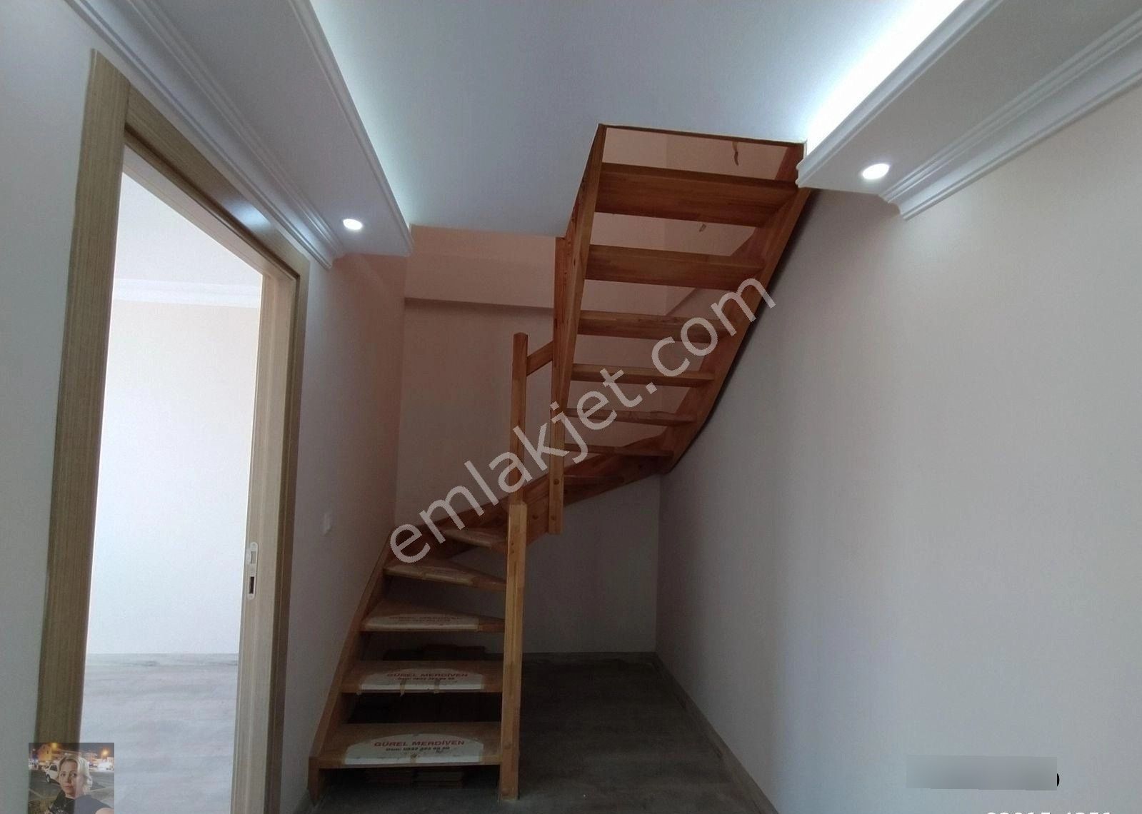 Büşra Gayrimenkulden Çarşı Merkezde Satılık Dublex Daire 4+1 Kat 5 Asansörlü İskanlı Kat Mülkiyetli - Görsel 4