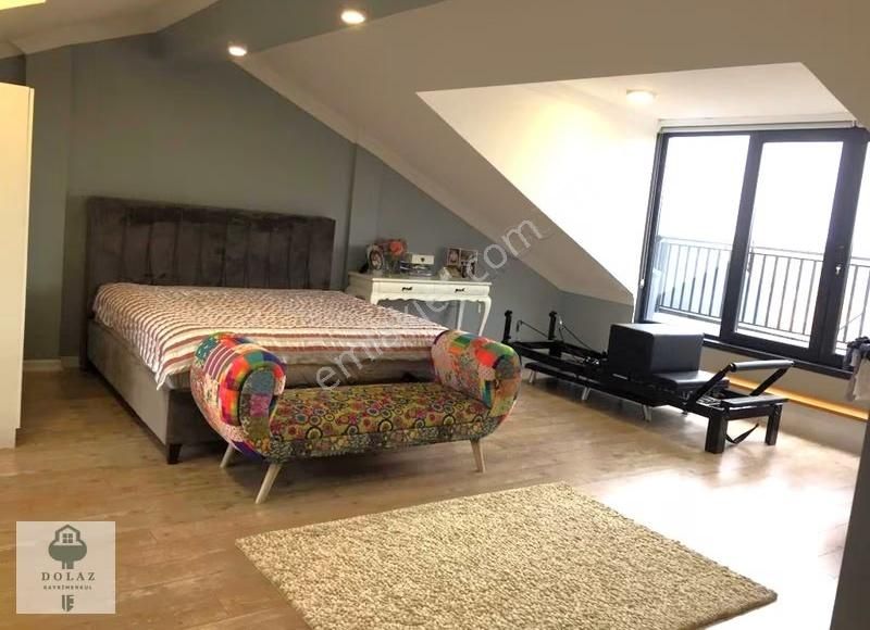 Zekeriyaköy'de Yenilenmiş Kiracısız Ufku Açık 4+2 Satılık Villa - Görsel 31
