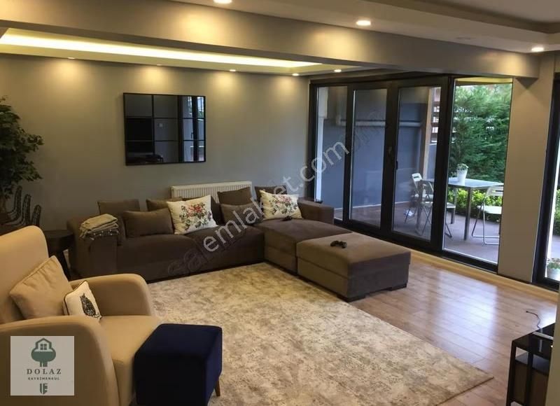 Zekeriyaköy'de Yenilenmiş Kiracısız Ufku Açık 4+2 Satılık Villa - Görsel 4