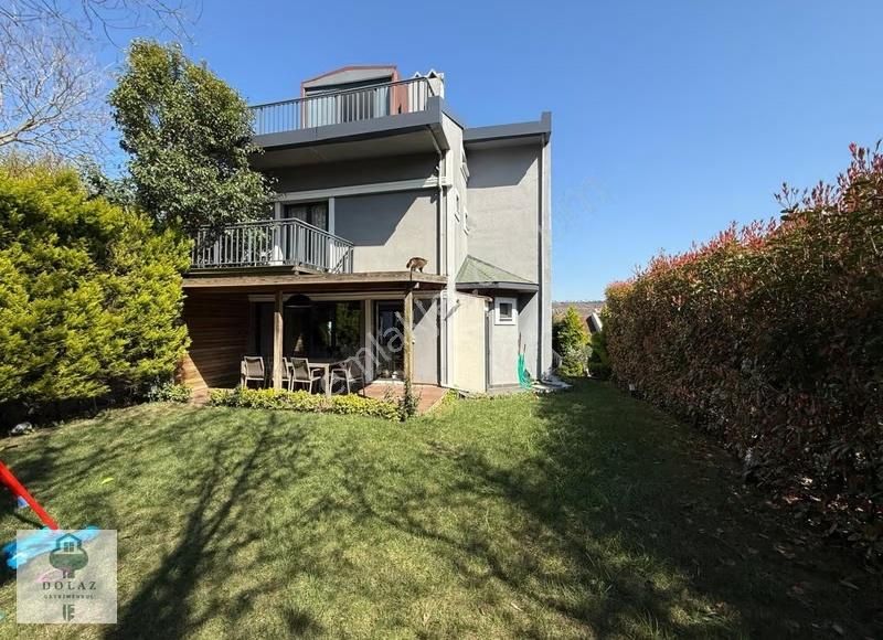 Zekeriyaköy'de Yenilenmiş Kiracısız Ufku Açık 4+2 Satılık Villa - Görsel 2
