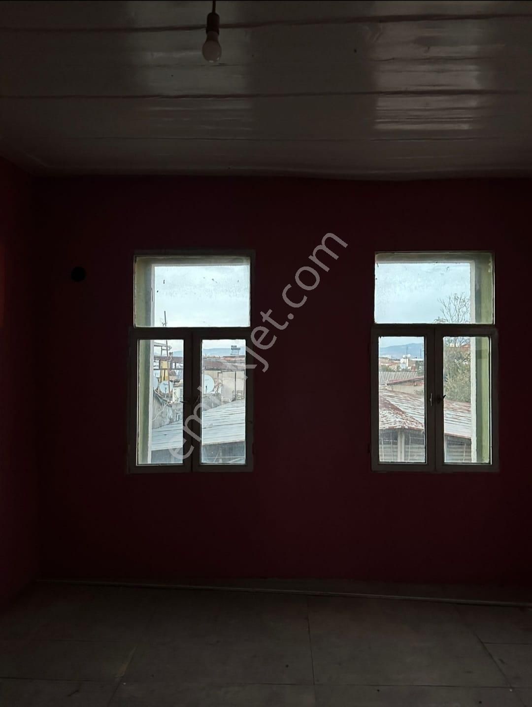 Tescilli Köşe Konumda Dubleks Ve Dükkan - Görsel 4