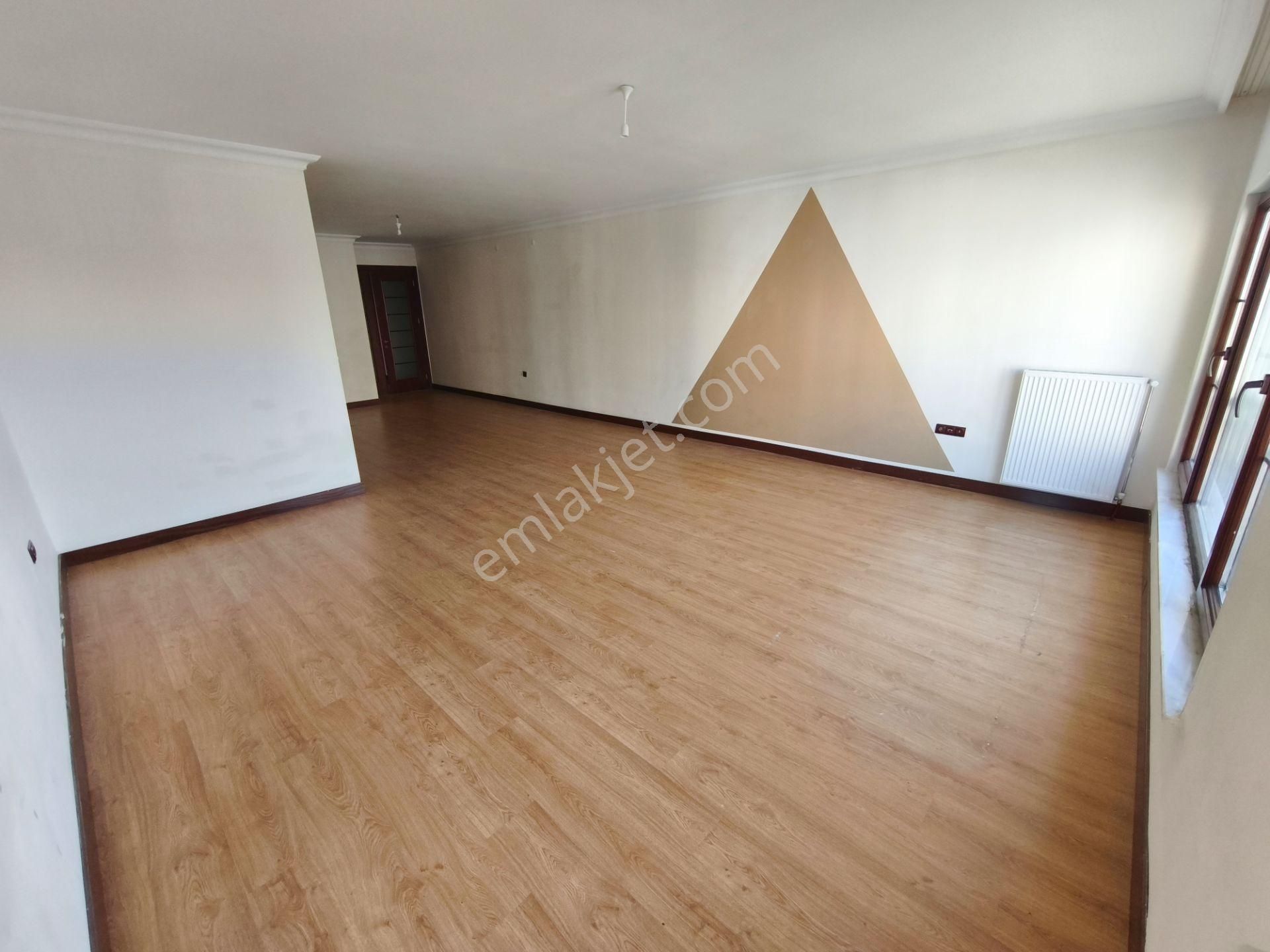 Altınkule'den Koru Evleri Sitesinde Kiralık 3+1 3.kat - Görsel 3