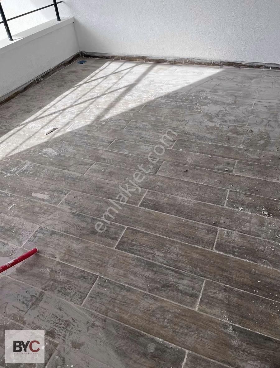 Yenibayındır Da Site İçi 1 Kat Teras Balkonlu 3+1 Satlık Daire - Görsel 22