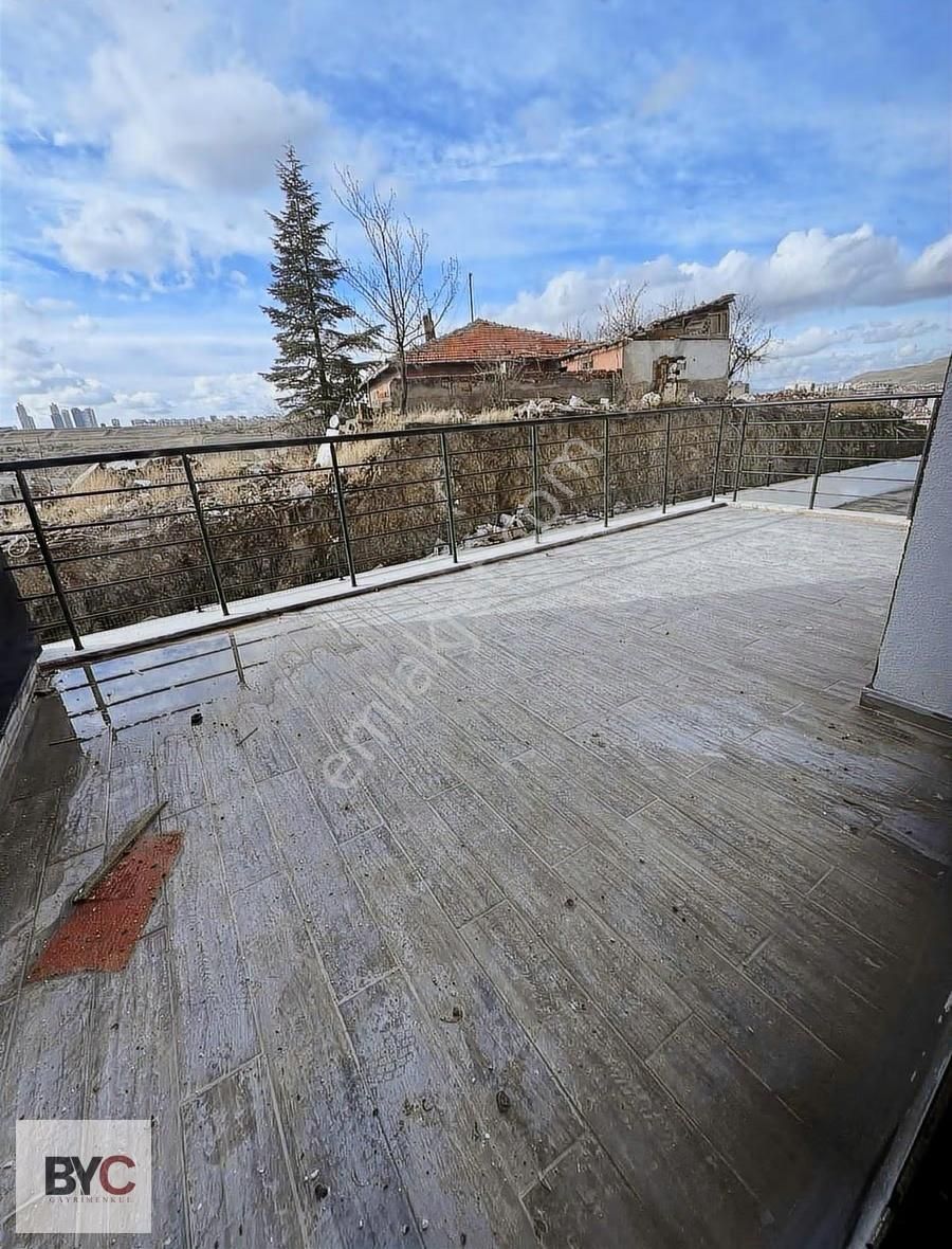Yenibayındır Da Site İçi 1 Kat Teras Balkonlu 3+1 Satlık Daire - Görsel 16