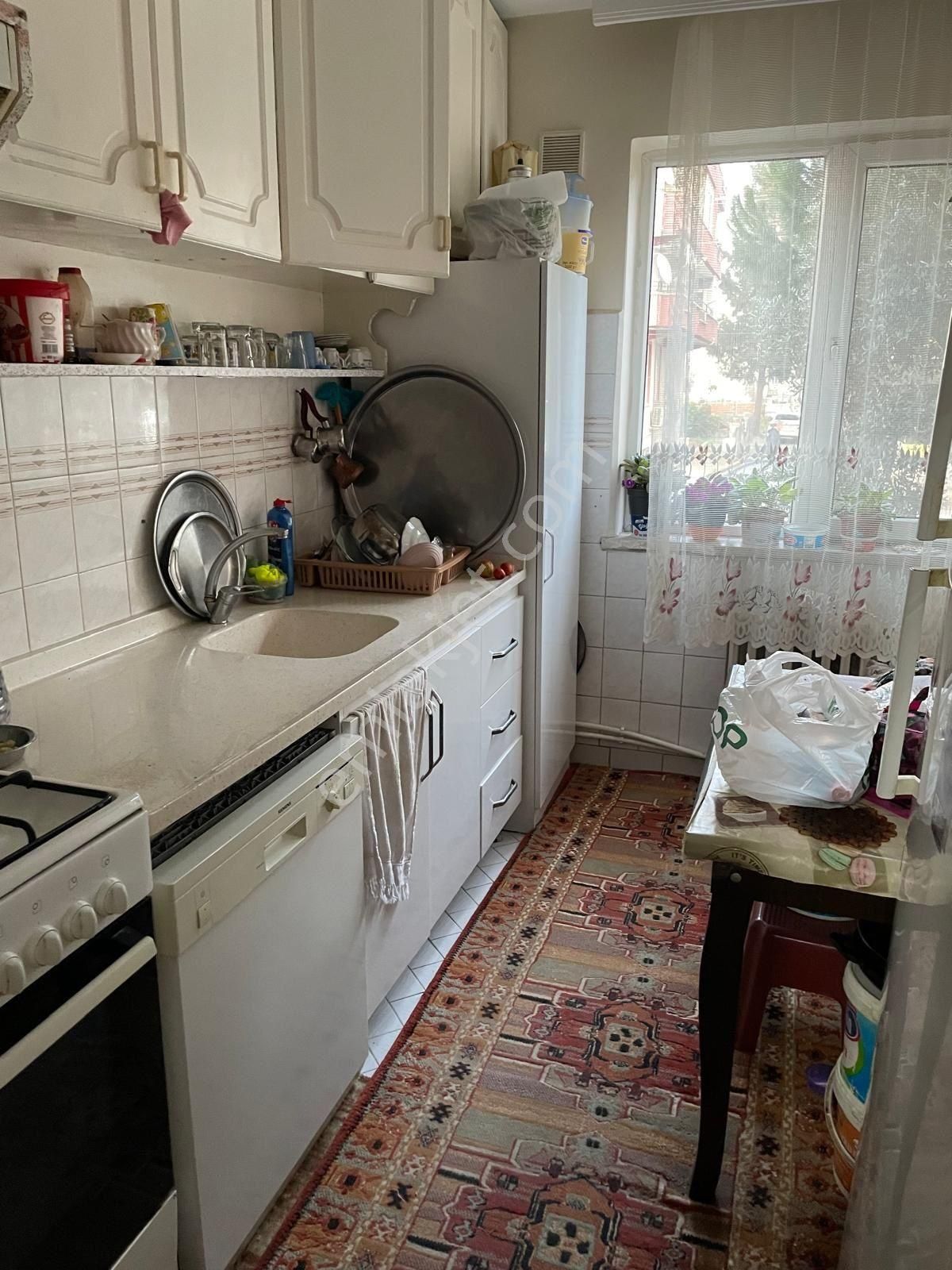 Cadde Üzeri Satılık 3+1 Yüksek Giriş Kat Daire - Görsel 4