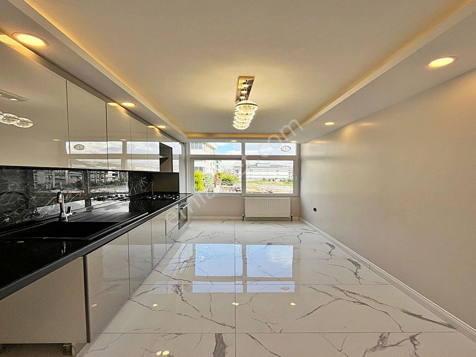 Cadde34 Yapı'dan Kavaklı'da Kapalı Otoparklı Krdiye Uygun Sıfır Full Dekorlu 2+1 Satılık Daire!! - Görsel 4