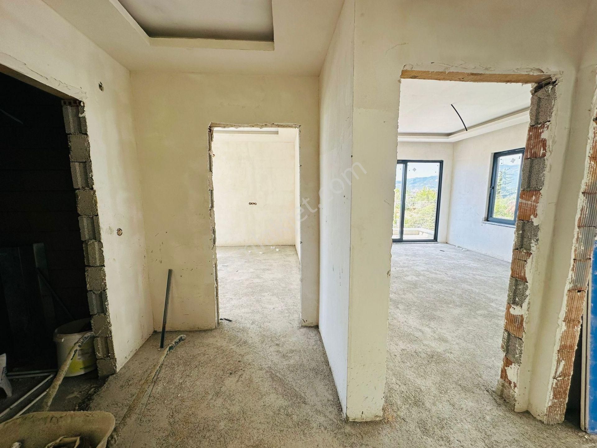 Alanya Da Üniversiteye Yakın Müstakil Bahçeli Ev 4+1 200 M2 - Görsel 10