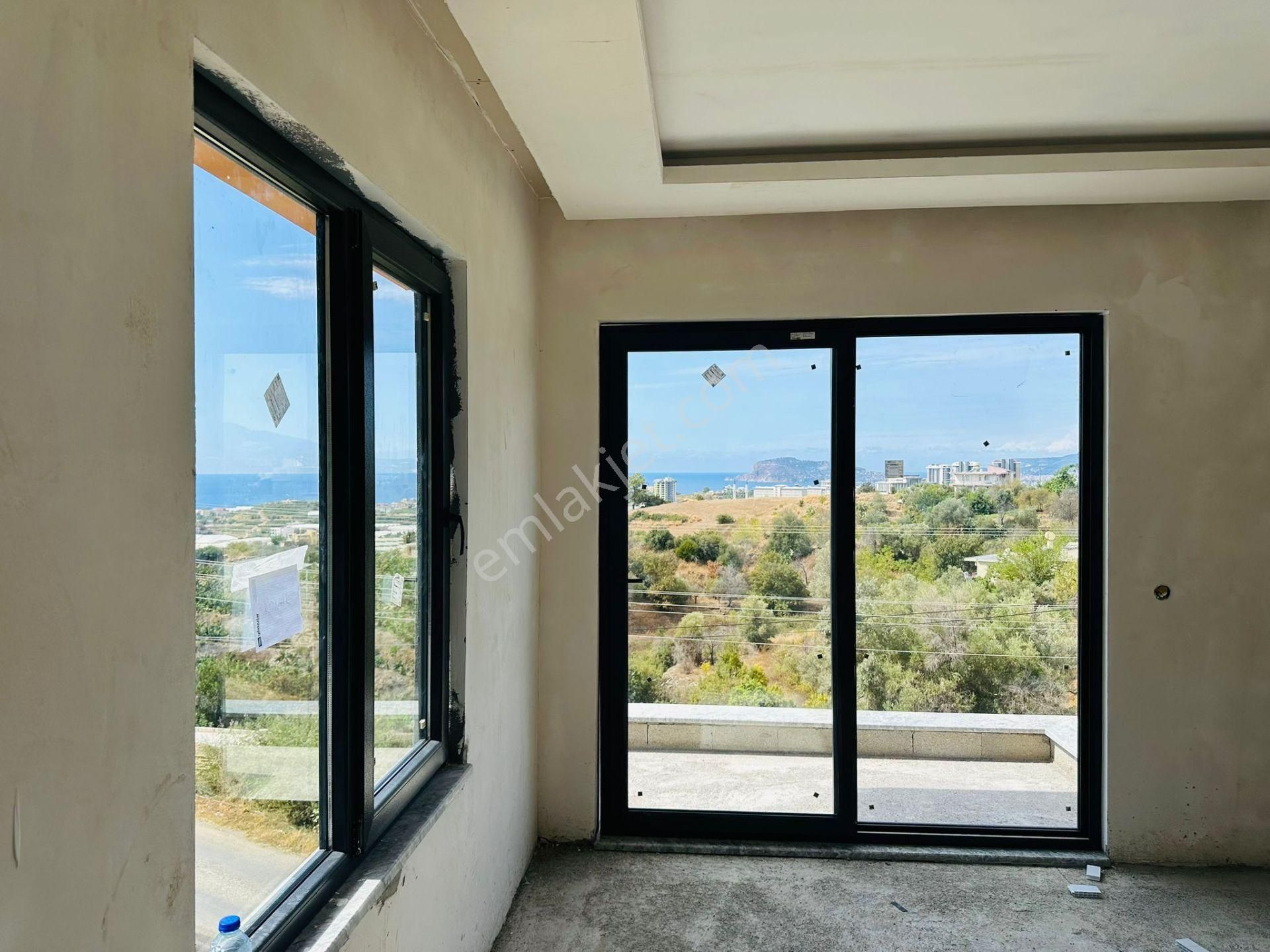 Alanya Da Üniversiteye Yakın Müstakil Bahçeli Ev 4+1 200 M2 - Görsel 3