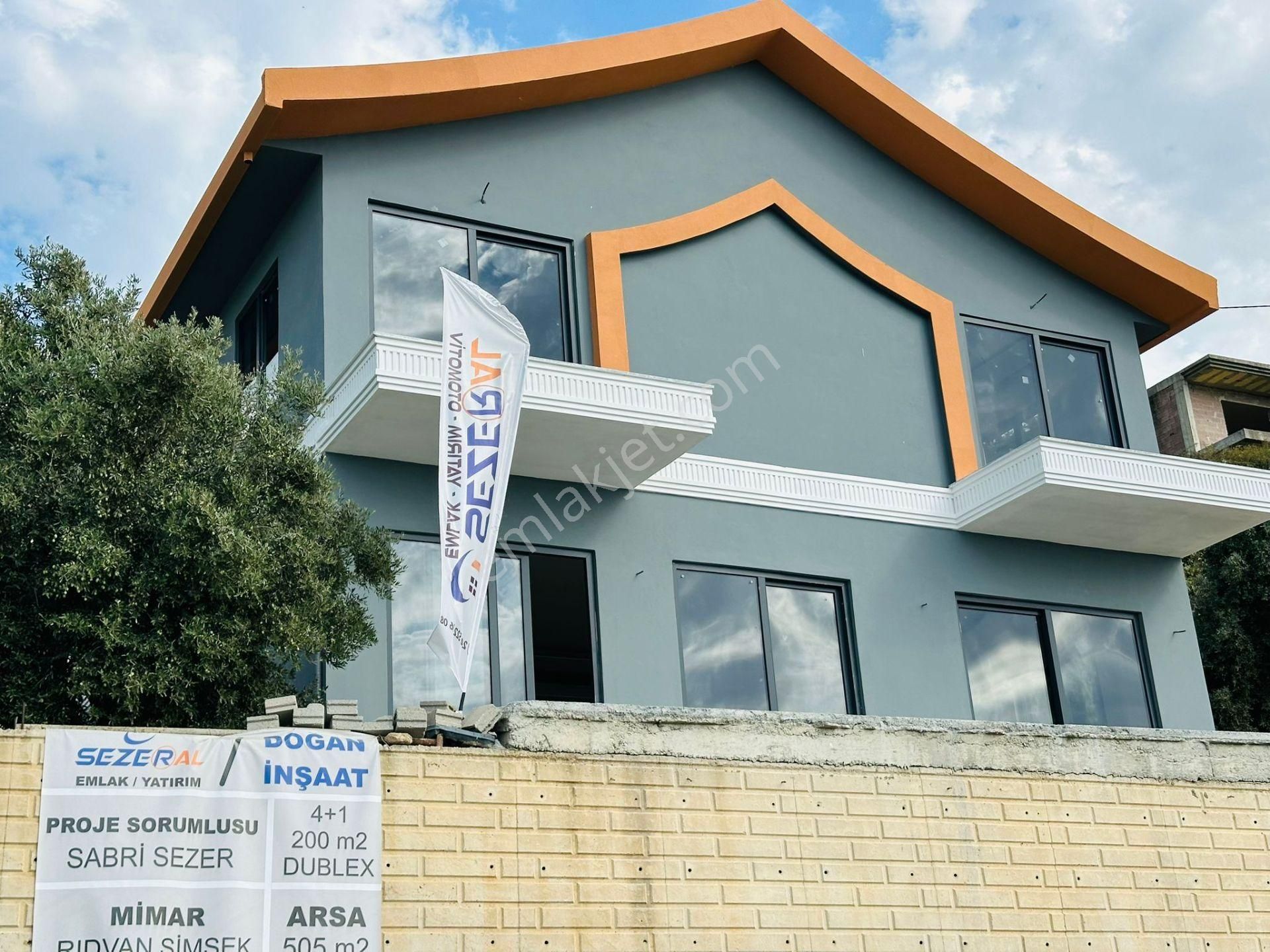 Alanya Da Üniversiteye Yakın Müstakil Bahçeli Ev 4+1 200 M2