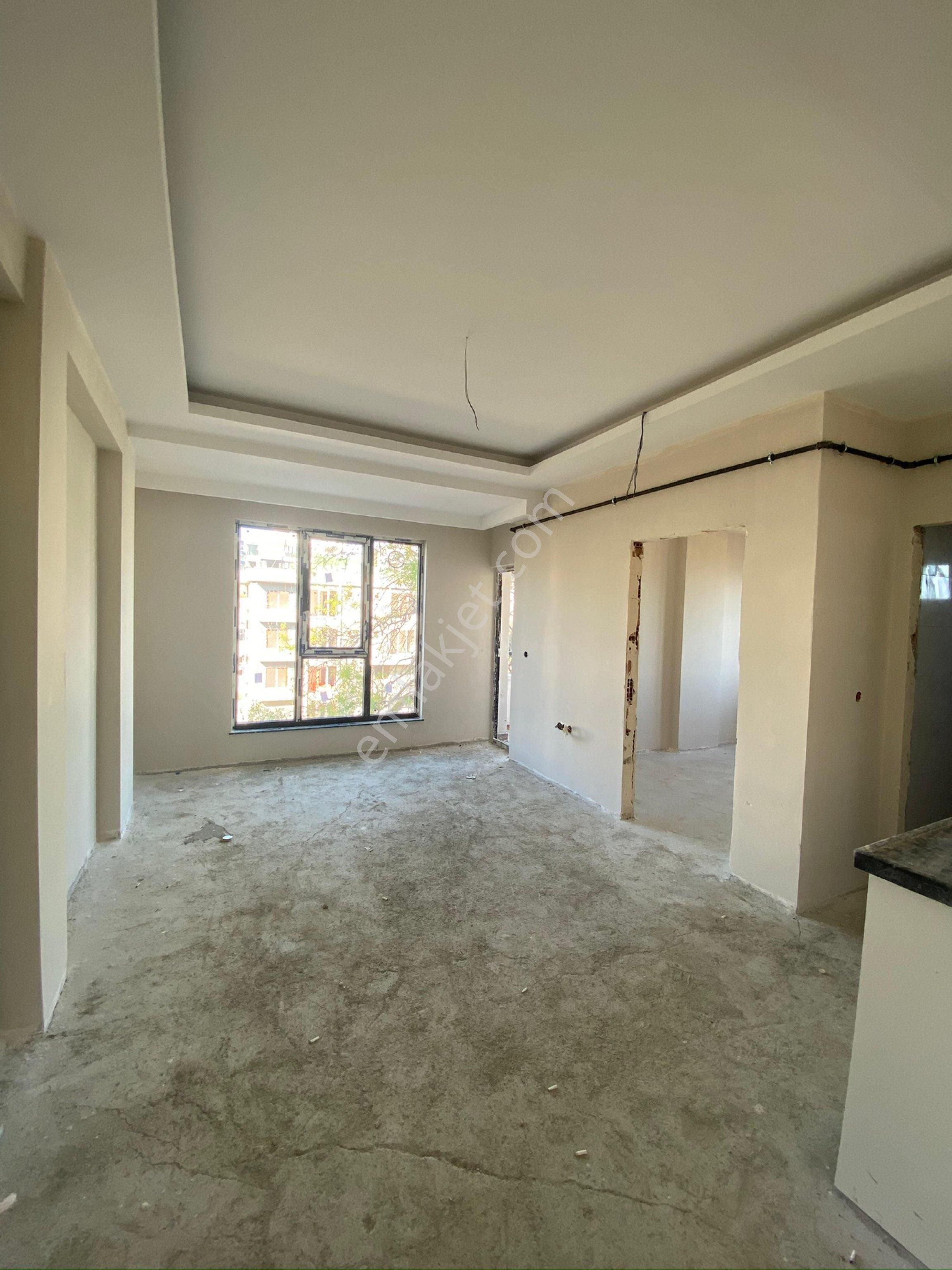 Körfez'de Havuzlu Site İçinde Satılık Ultra Lüks 1+1 Daireler! - Görsel 3