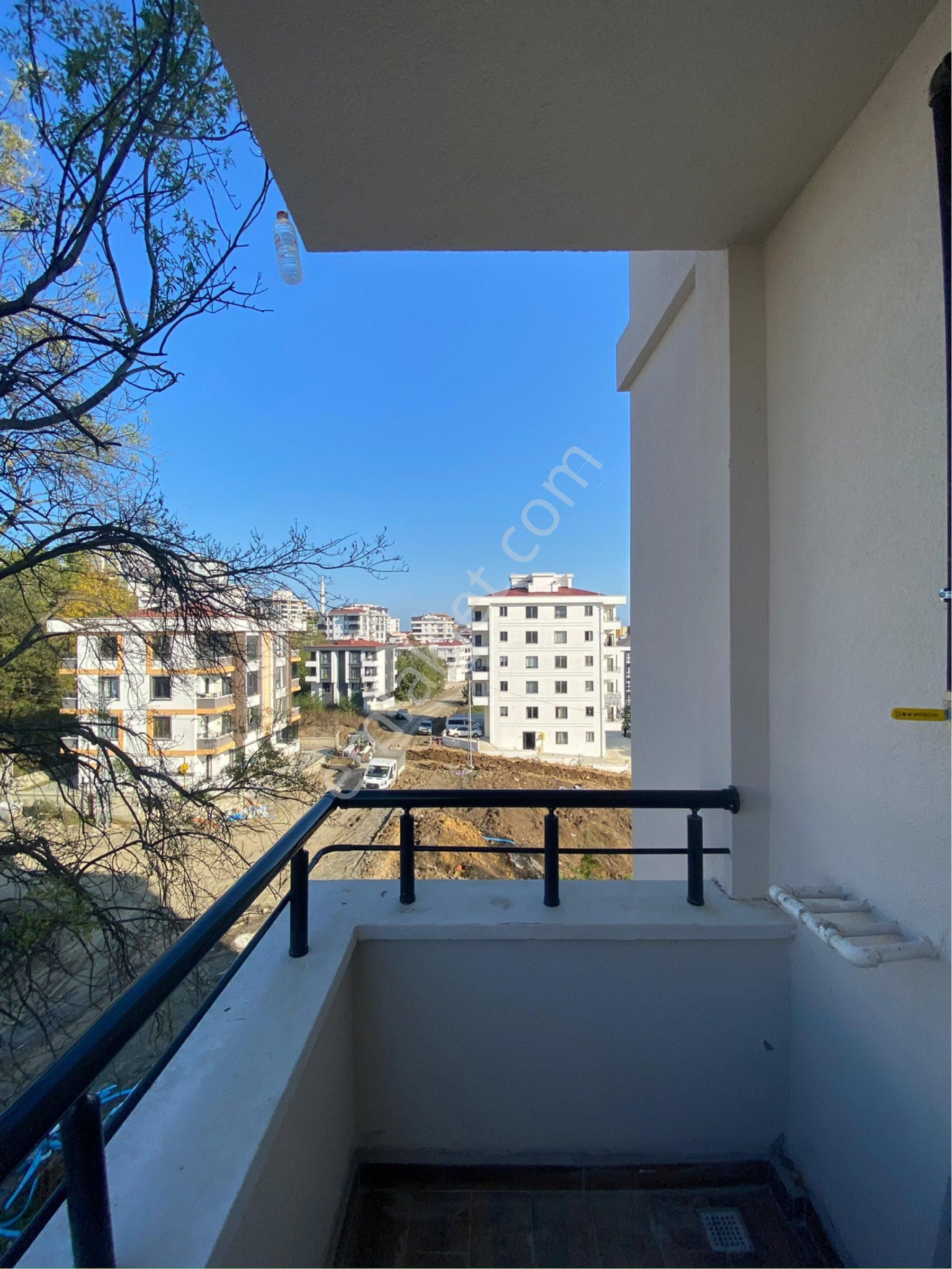 Körfez'de Havuzlu Site İçinde Satılık Ultra Lüks 1+1 Daireler! - Görsel 9