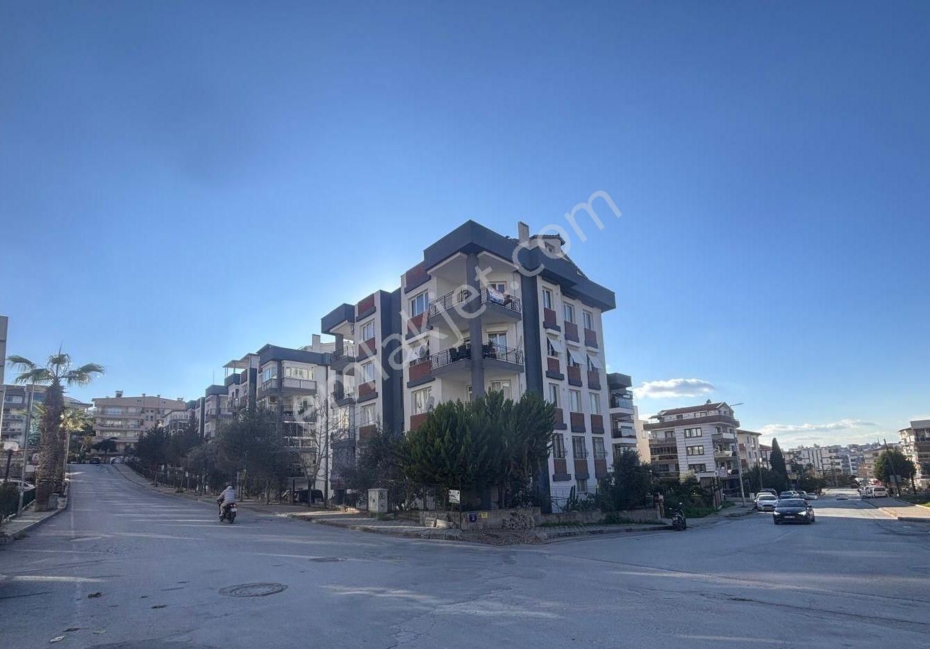 Ege Mahallesi Osmanbey Sitesinde Kiralık 3+1 Daire