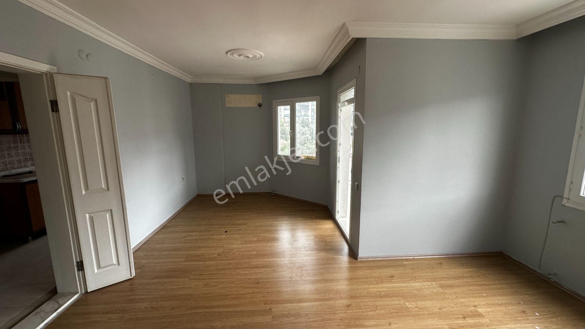 Ege Mahallesi Osmanbey Sitesinde Kiralık 3+1 Daire - Görsel 7