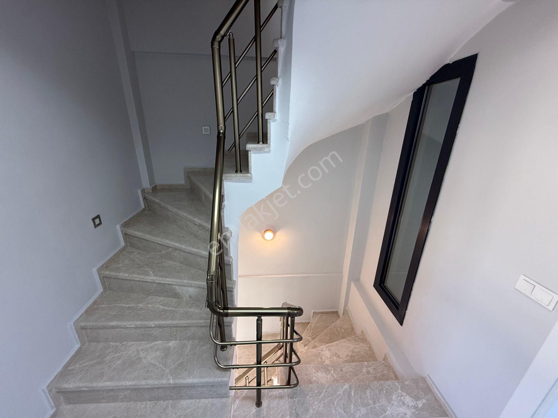 İzmir Dikili Cumhuriyet Mahallesi Satılık Sıfır 4+1 İkiz Villa - Görsel 26