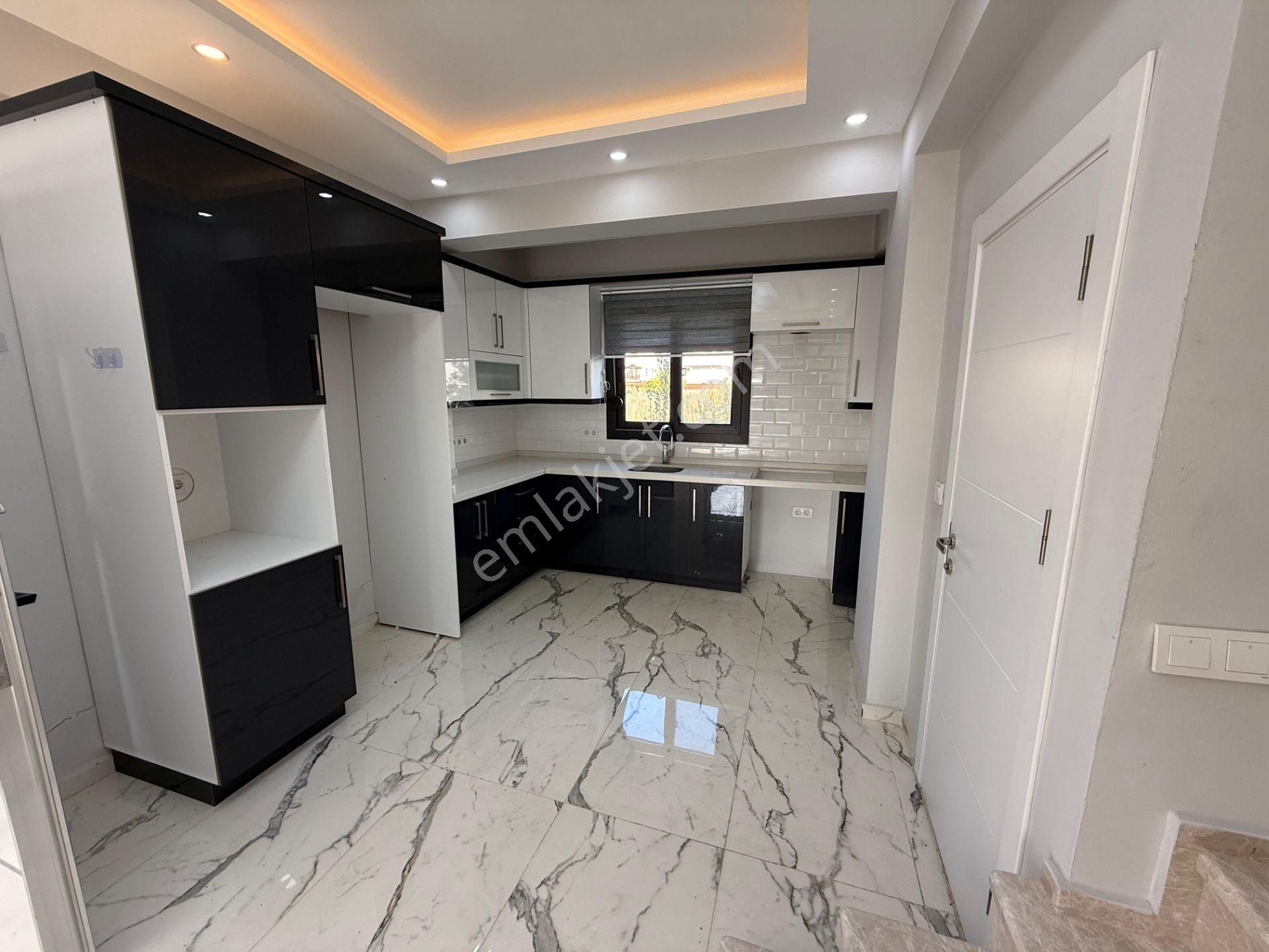 İzmir Dikili Cumhuriyet Mahallesi Satılık Sıfır 4+1 İkiz Villa - Görsel 6