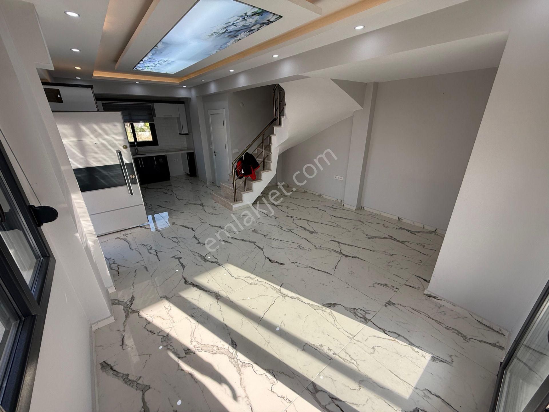 İzmir Dikili Cumhuriyet Mahallesi Satılık Sıfır 4+1 İkiz Villa - Görsel 2