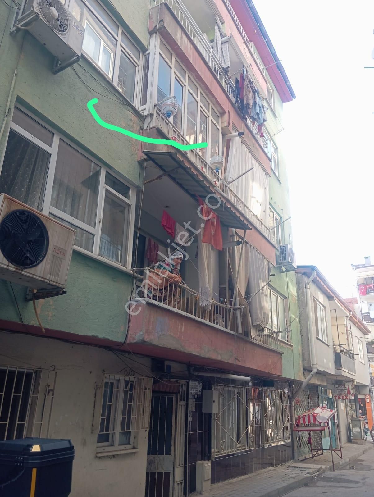 Bursa Gemlik Eşref Dinçer Mahallesinde 2+1 Satılık Daire