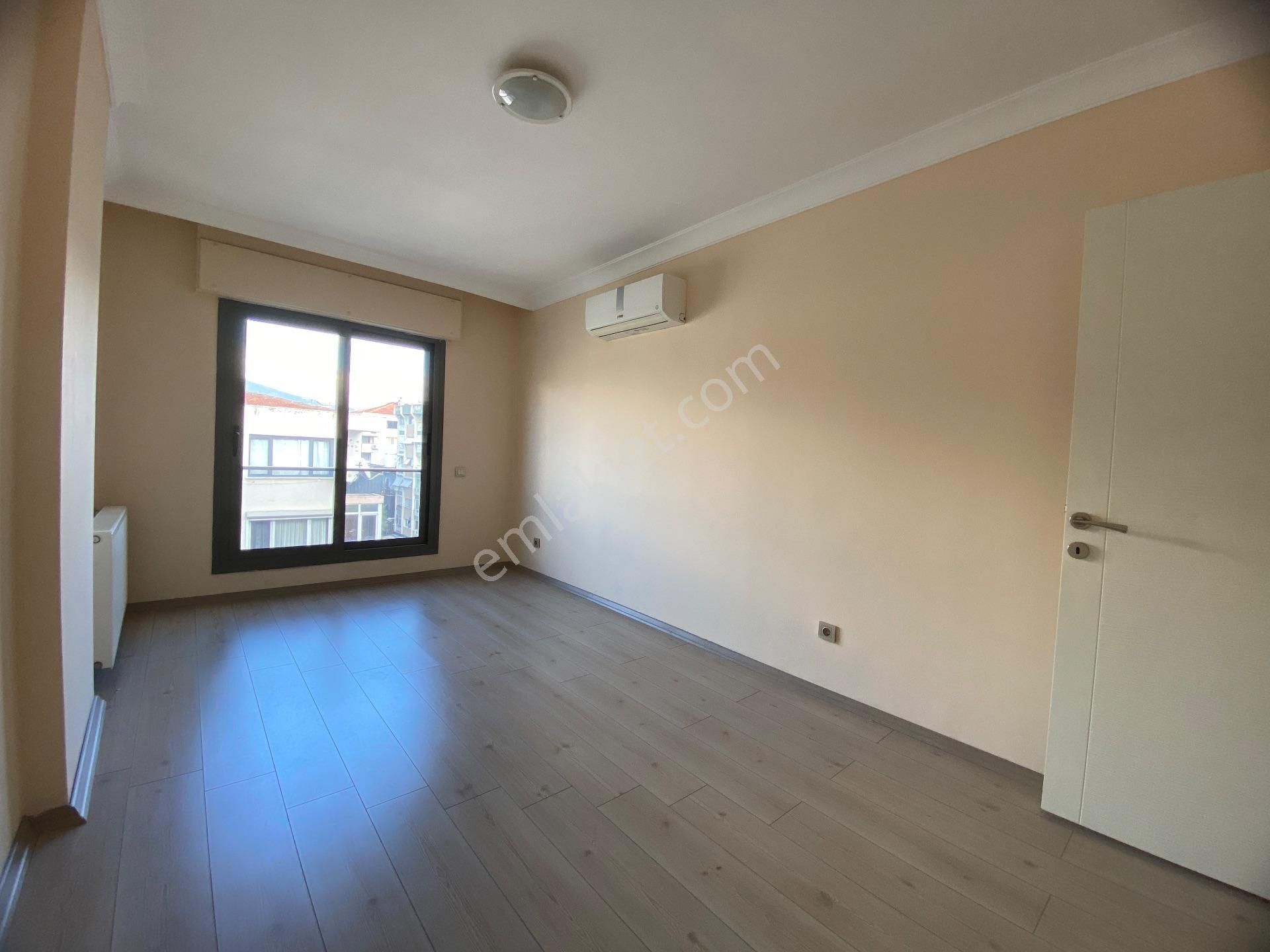 İzmir Bornova Süvari Caddesinde Kiralık Geniş 2+1 - Görsel 17
