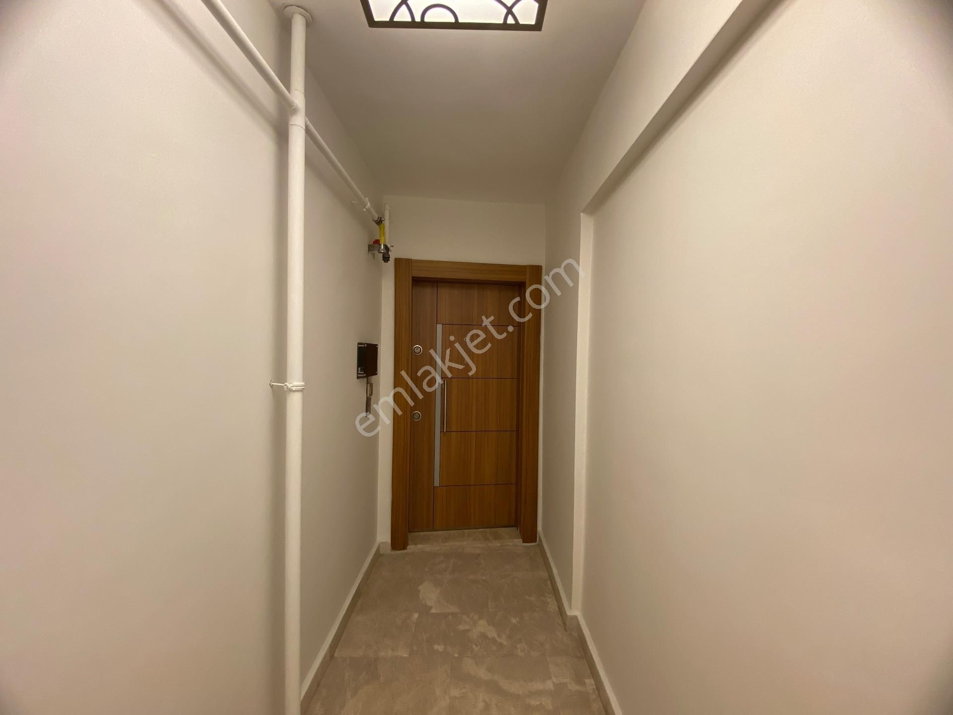 İzmir Bornova Süvari Caddesinde Kiralık Geniş 2+1 - Görsel 30