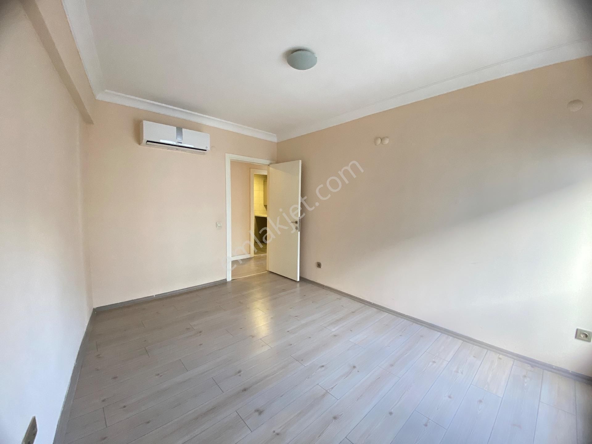 İzmir Bornova Süvari Caddesinde Kiralık Geniş 2+1 - Görsel 26