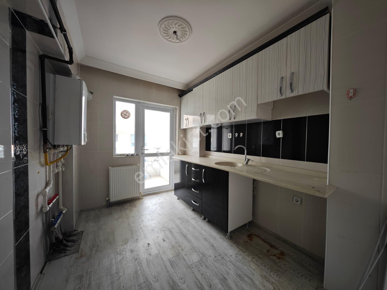 Beşikkaya Mahallesinde Asansörlü Manzaralı 3+1 Katta Satılık Daire !!