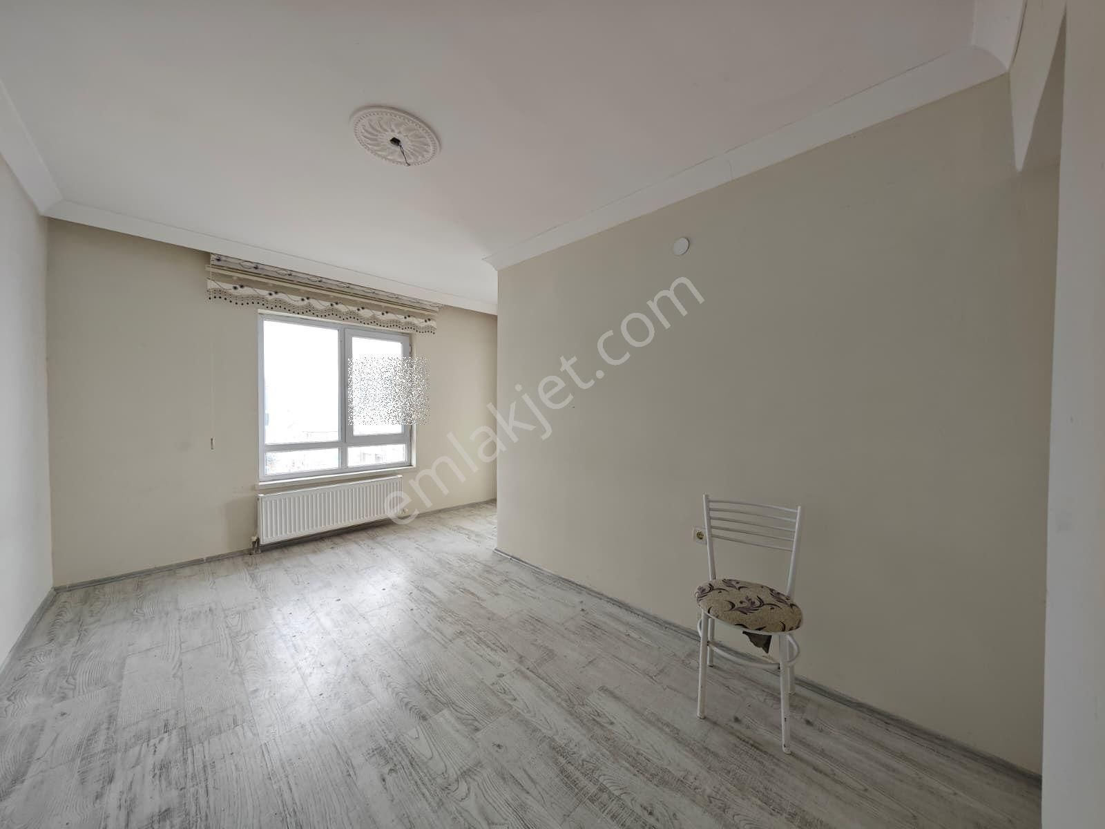 Beşikkaya Mahallesinde Asansörlü Manzaralı 3+1 Katta Satılık Daire !! - Görsel 10