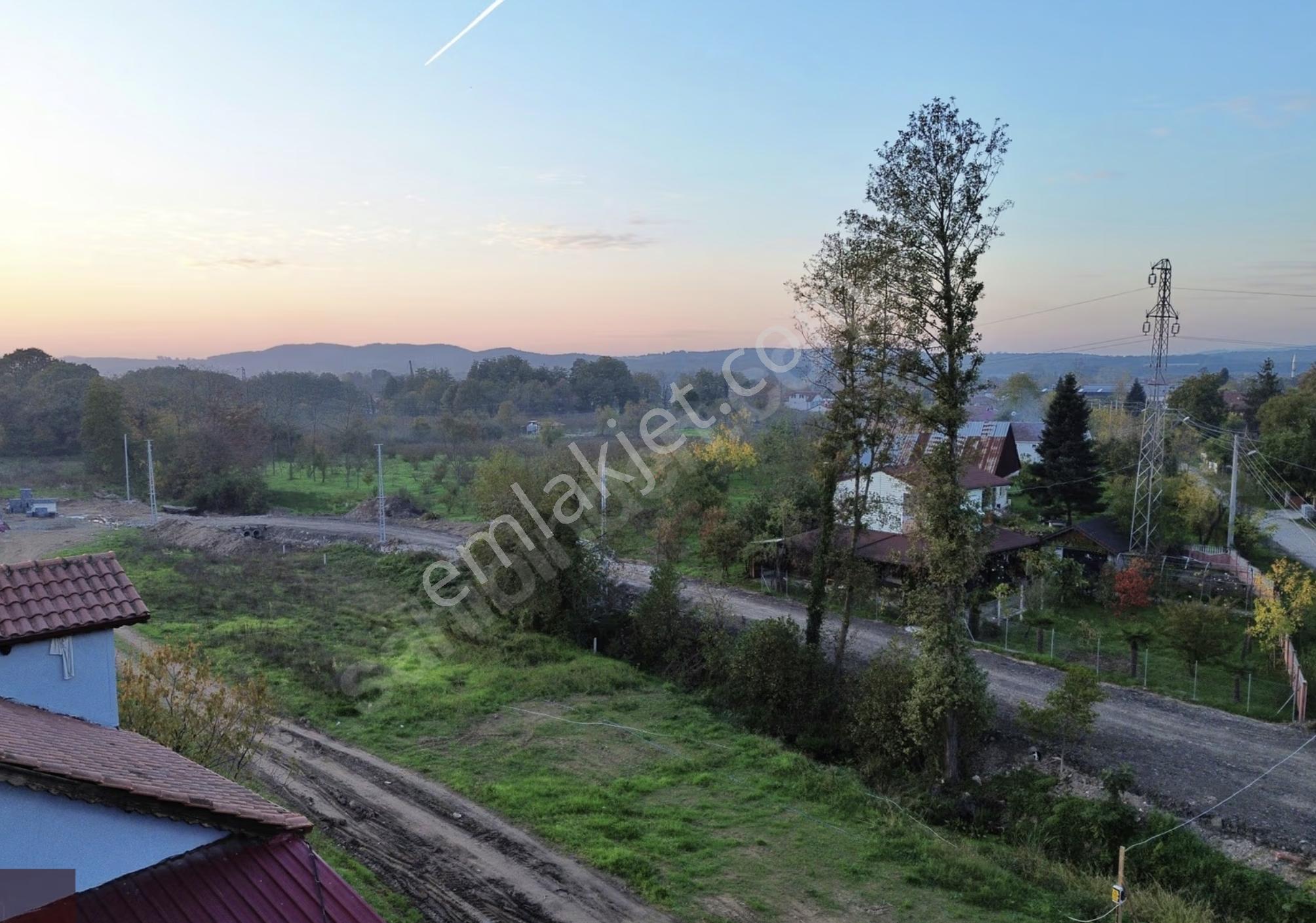 Emlakevim - Sakarya Hendek Akova Mahallesinde 510m2 Villa İmarlı Arsa - Görsel 4