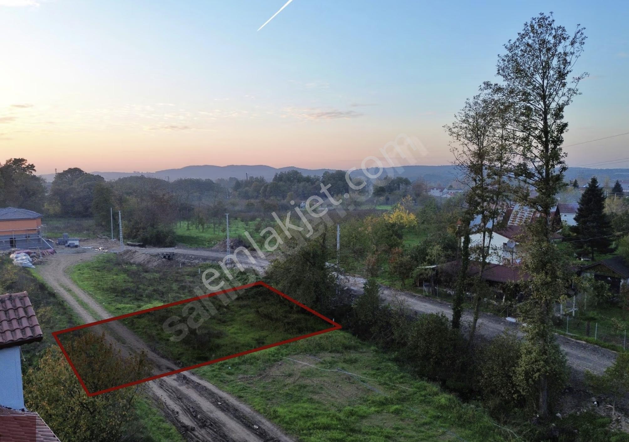 Emlakevim - Sakarya Hendek Akova Mahallesinde 510m2 Villa İmarlı Arsa - Görsel 3