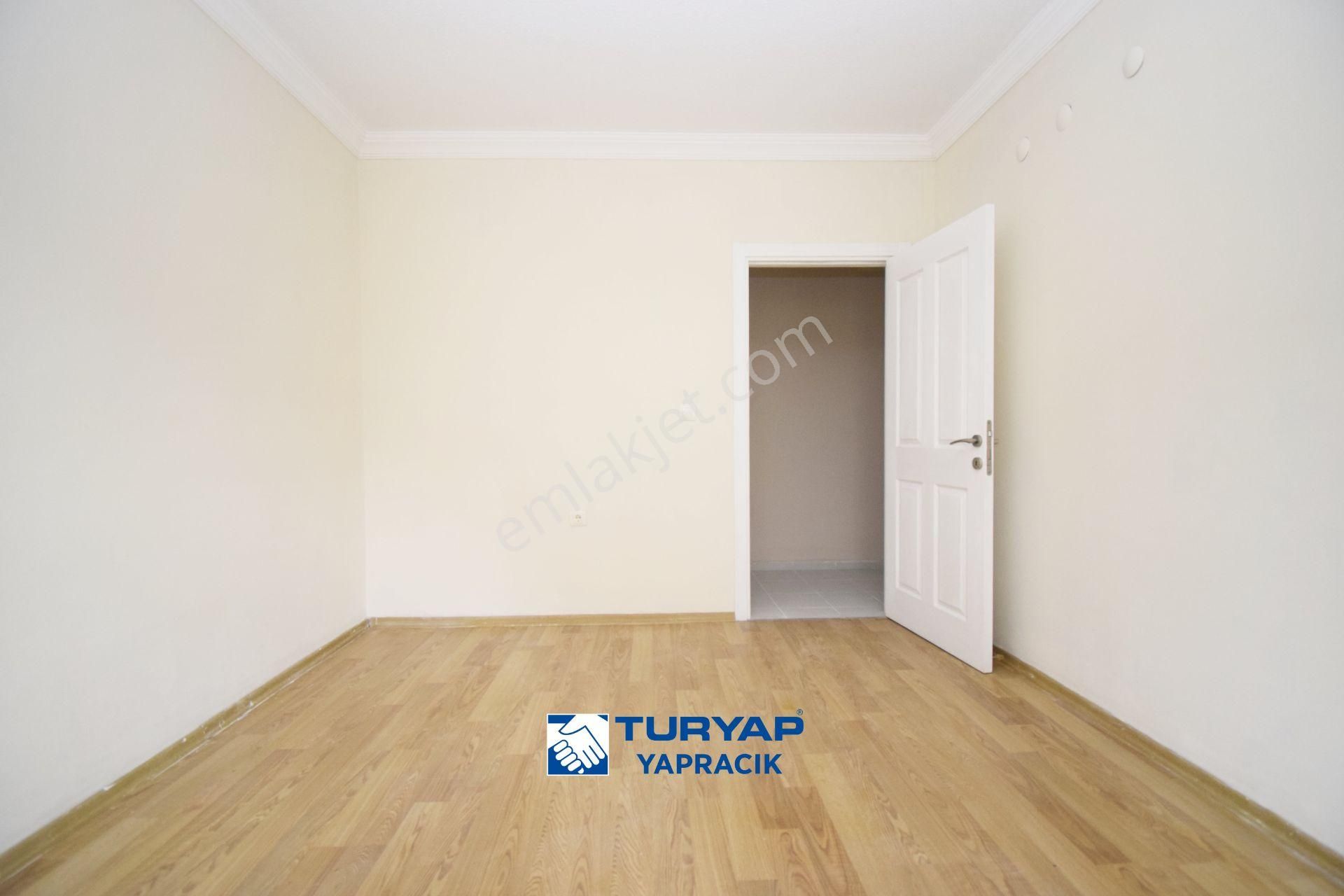 Turyap Yapracık 'tan 13.bölgede Kiralık Y-tipi 3+1 Daire - Görsel 8