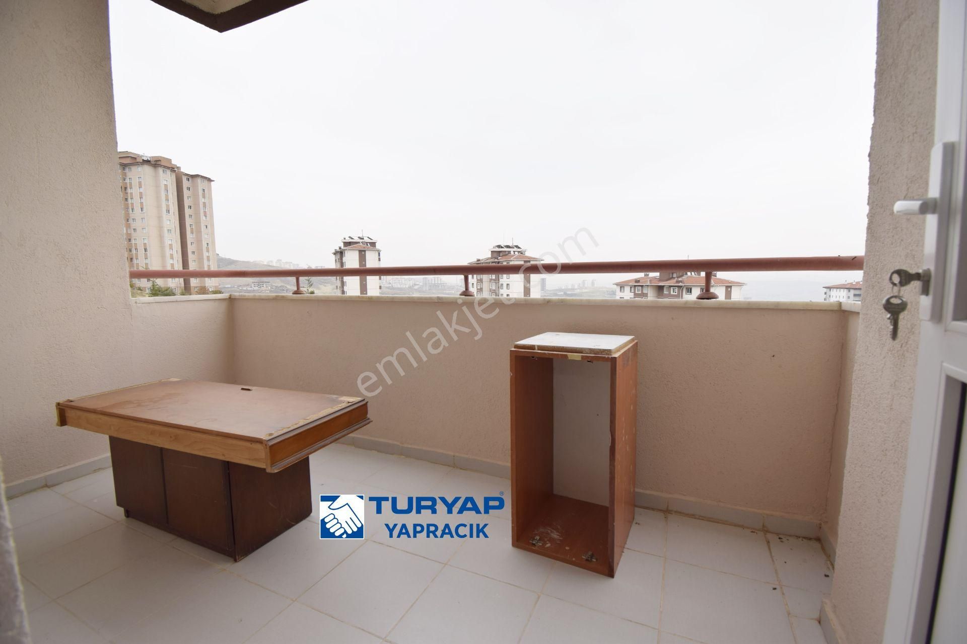 Turyap Yapracık 'tan 13.bölgede Kiralık Y-tipi 3+1 Daire - Görsel 6