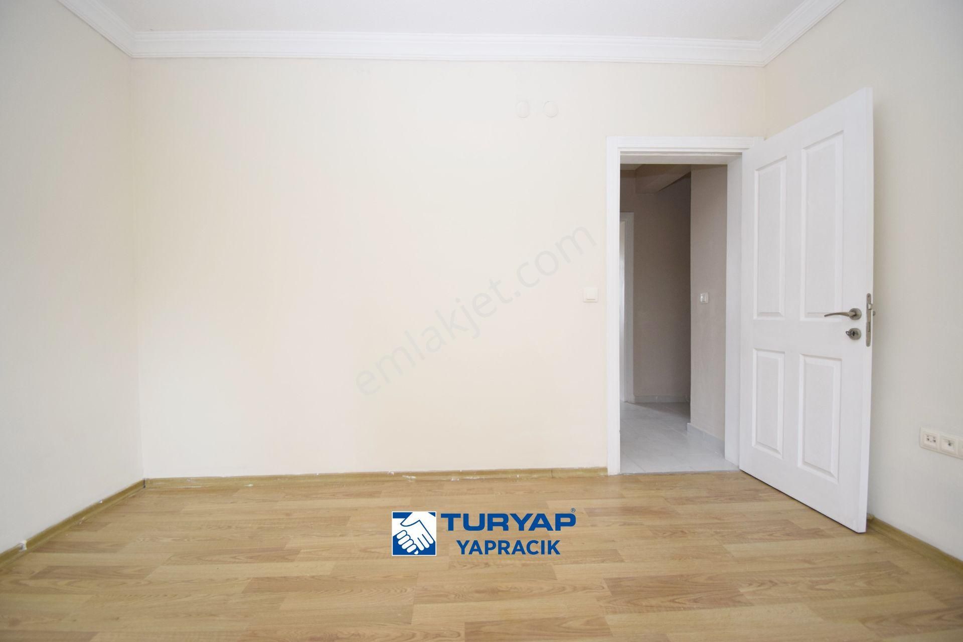 Turyap Yapracık 'tan 13.bölgede Kiralık Y-tipi 3+1 Daire - Görsel 13