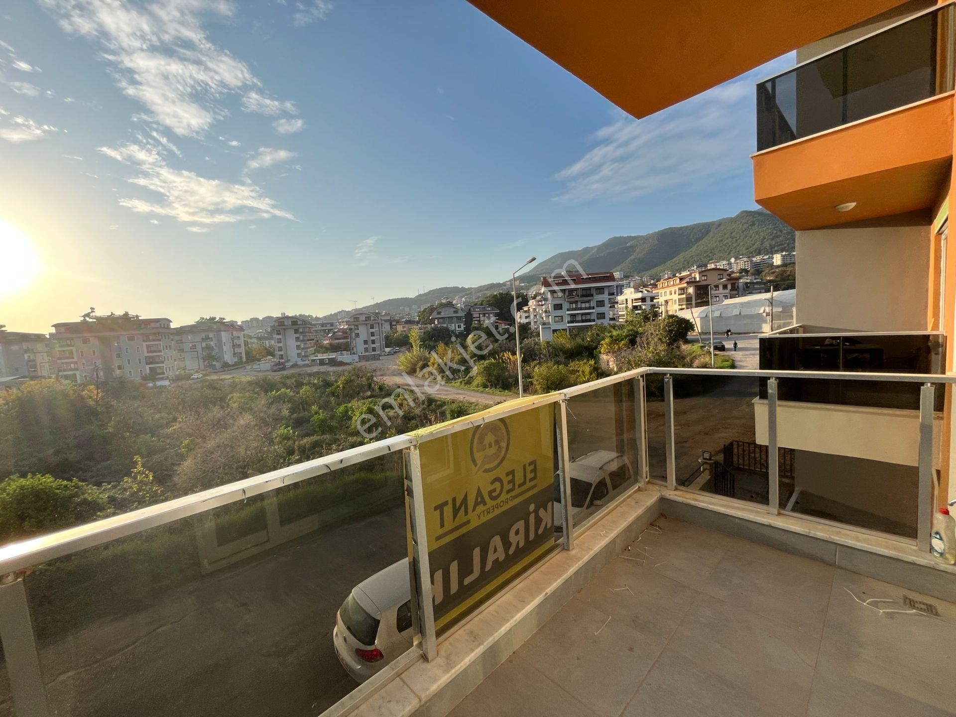 Alanya Oba Mahallesinde Havuzlu Sitede 1+1 Kiralık Daire - Görsel 10