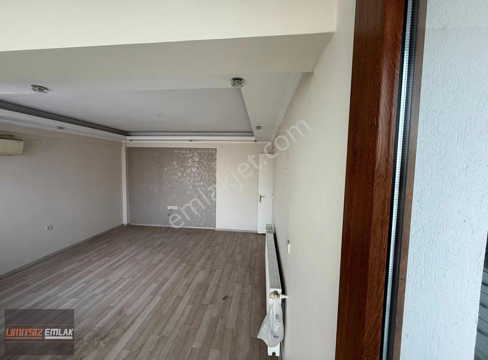 Şemikler'in Girişinde | 3+1 Kiralık | 125 M² | L İ M İ Tsiz Emlk - Görsel 17