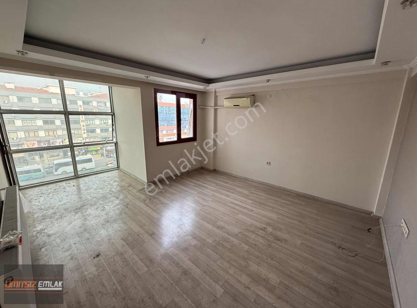 Şemikler'in Girişinde | 3+1 Kiralık | 125 M² | L İ M İ Tsiz Emlk - Görsel 24